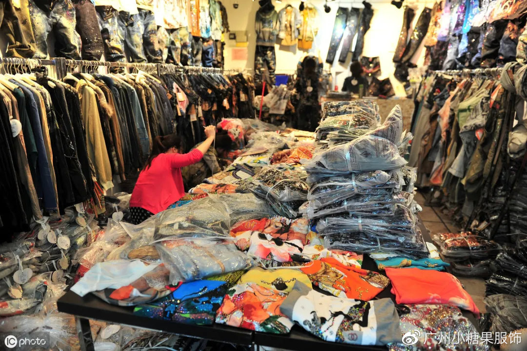 廣州十三行服裝批發(fā)行業(yè)的潛規(guī)則 花了一百萬買的經(jīng)驗